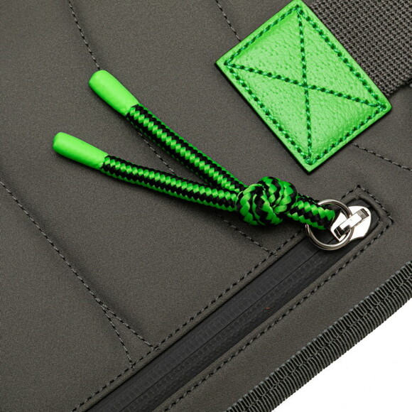 GUCCI Red Fanny Pack - Picture 5 of 11